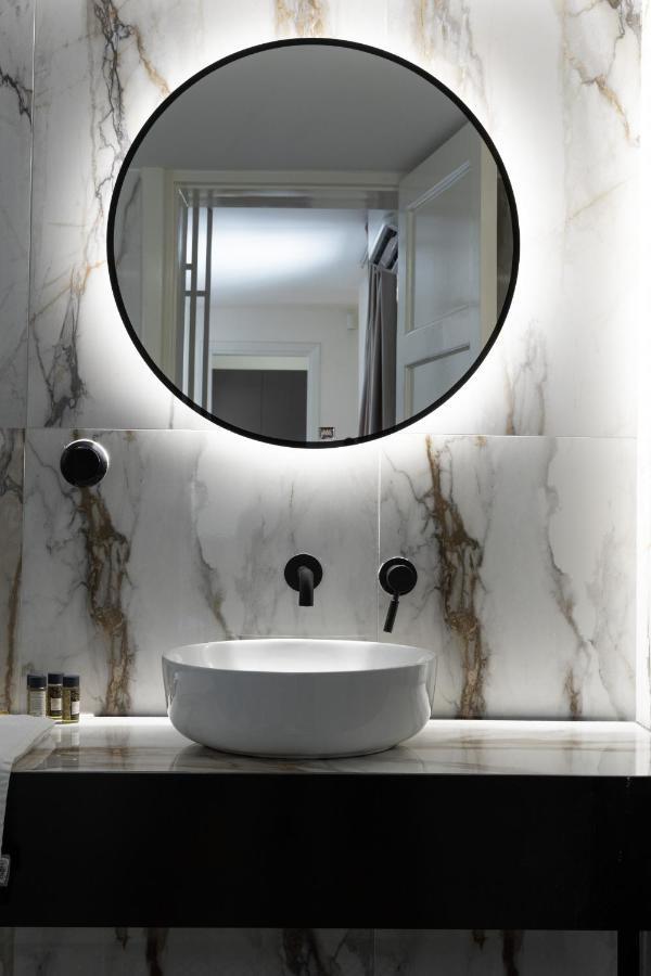 Meno Suite With Private Terrace - Jaccuzzi, Acropolis View Atenas Exterior foto